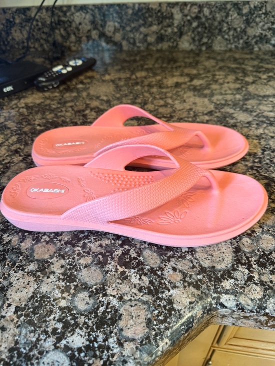 Okabashi Shoes - Womens ML OKABASHI flip flops. Non slip. Excellent condition.  Worn once. Salmon